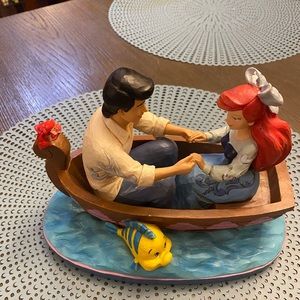 Disney little mermaid "Waiting For A Kiss" Figure By Jim Shore